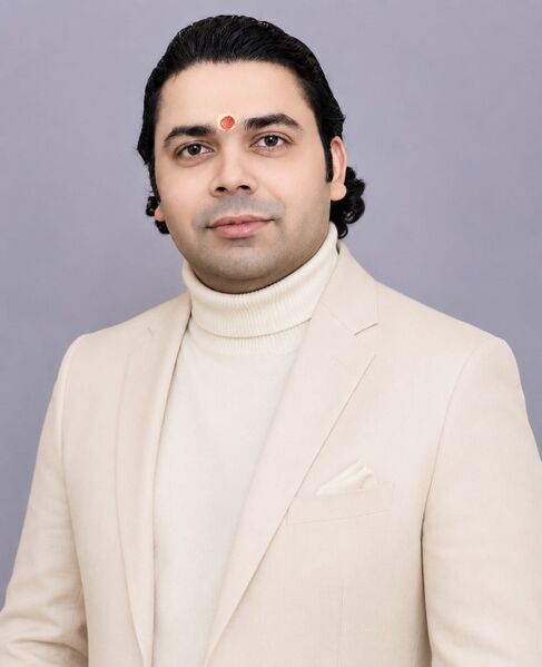 File:Acharya Divyanand2.jpg